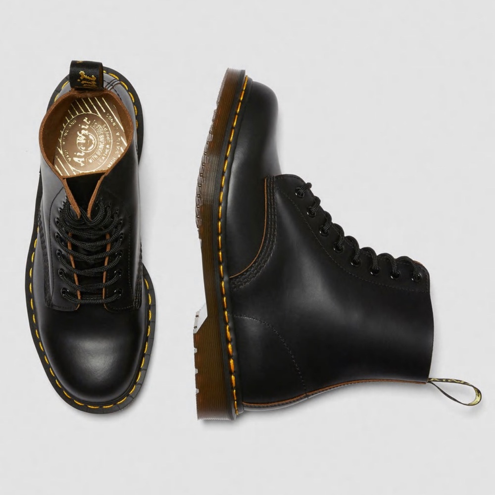Dr Martens Docs 1460 Boots Made in England NIB NWT